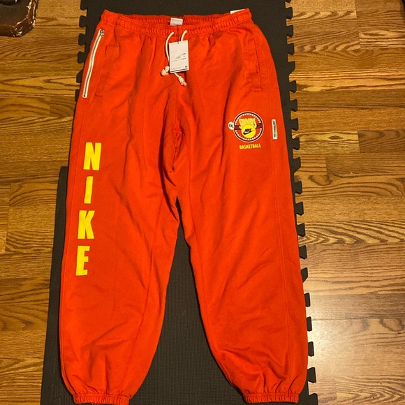 Nike basketball Sharks sweat pants - Picture 1 of 5